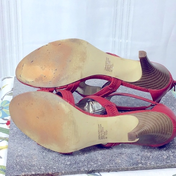 ♦️ALFANI ‘Delia’ Red Leather Gladiator Back Zip Heel Dress Sandals - Picture 6 of 9